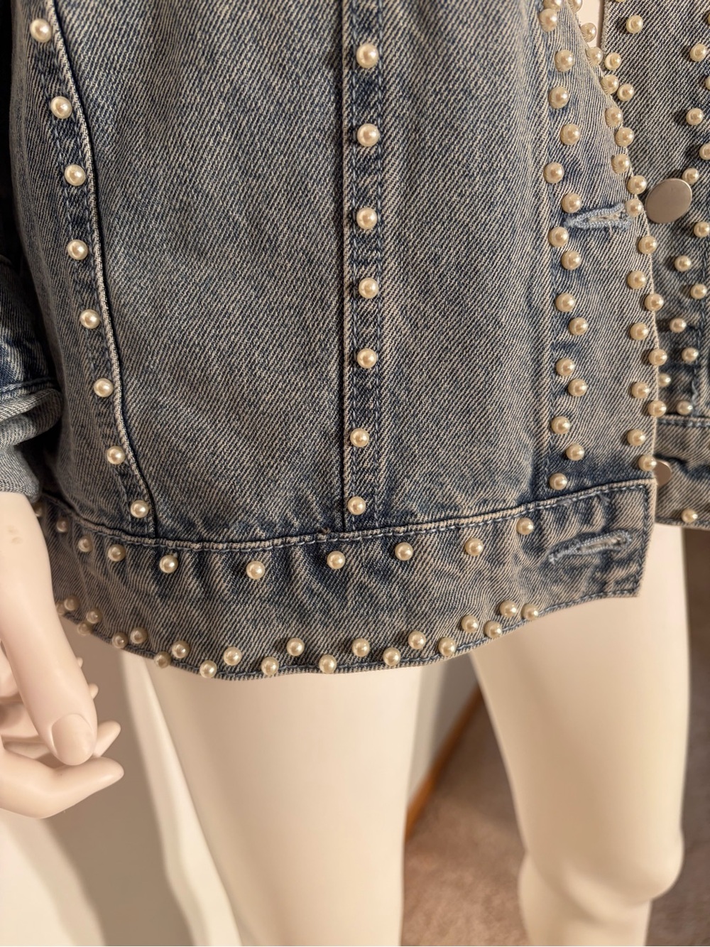 #751 BiBi NWT Light Blue Pearl-Studded Denim Jacket. Amazing! - Picture 10 of 16